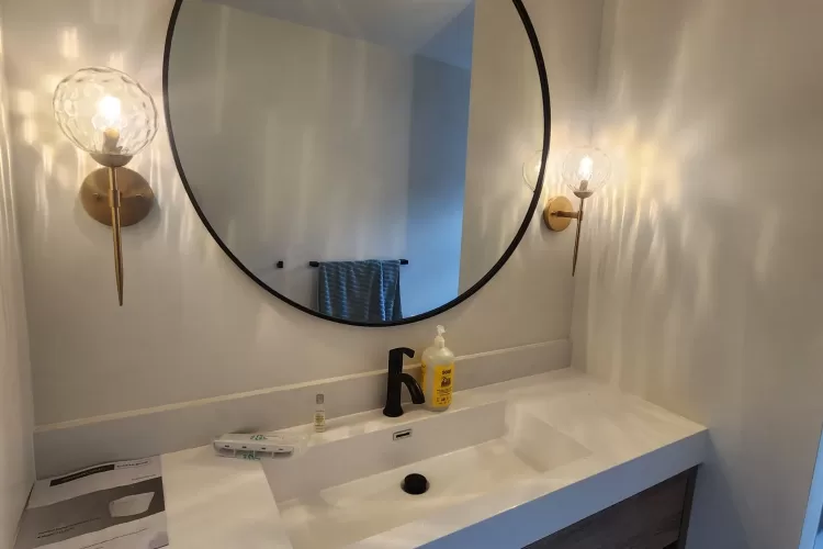 Choosing the Perfect Bathroom Mirror: A Reflection of Your Style