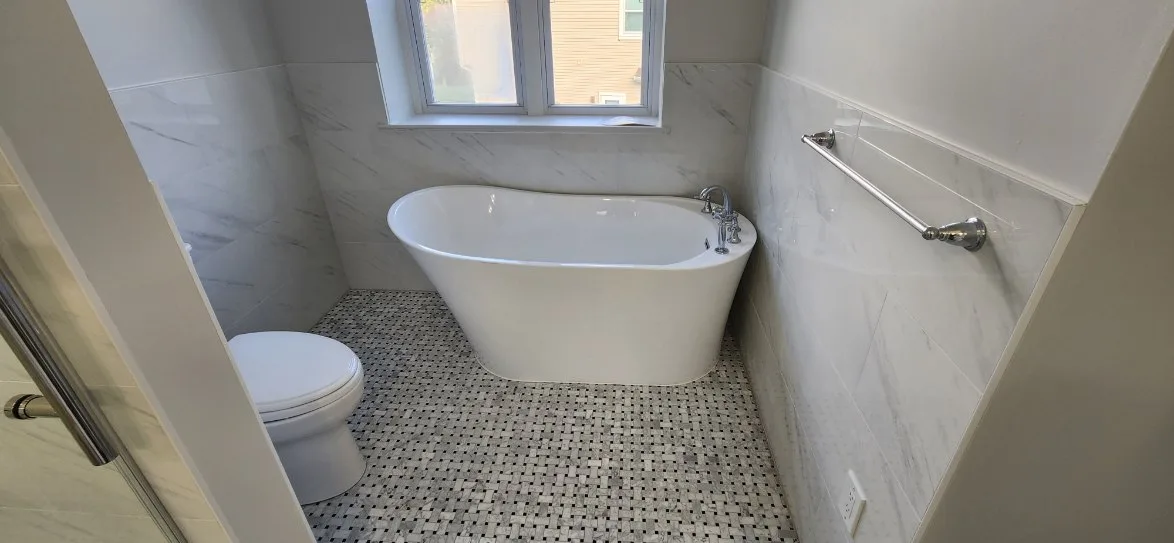 Bathroom remodeling Newtown Grant, freestanding bathtub